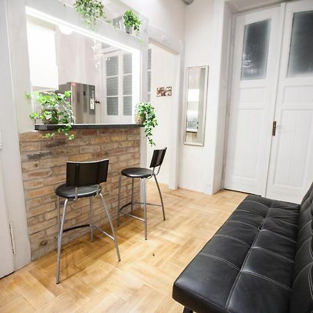 N40 By Small Home Budapest Exterior photo