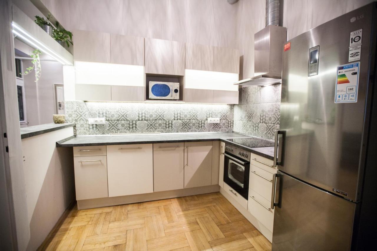 N40 By Small Home Budapest Exterior photo
