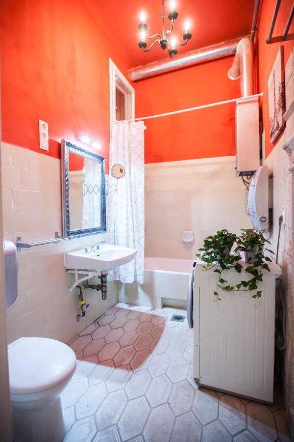 N40 By Small Home Budapest Exterior photo
